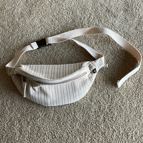 Roxy Handbags - Adjustable Roxy Hip-pack / Fanny pack